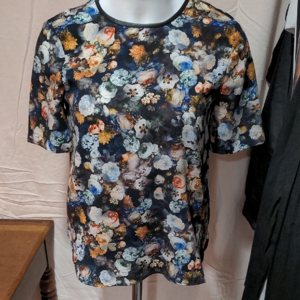 Zara Woman Black and White Label
